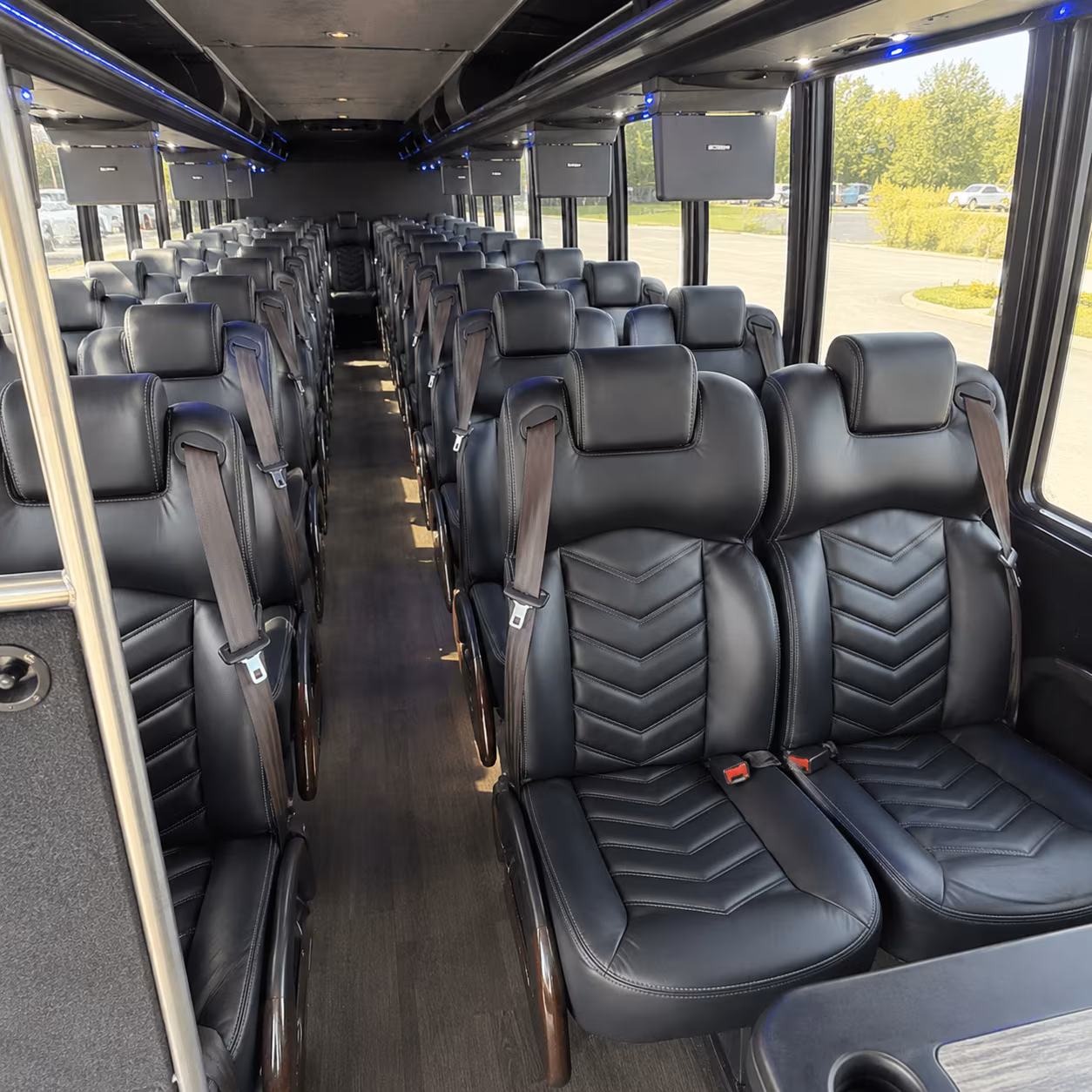 book a bus for traverse city wine country tours from farmington hills