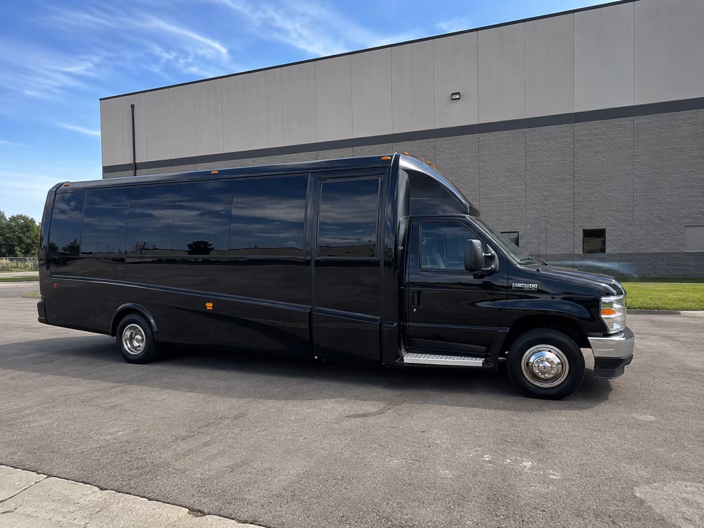 bus rentals for concerts at the fillmore detroit and midtown venues