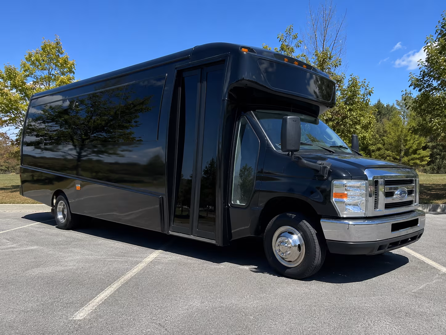 buses for cranbrook educational community and bloomfield hills day trips