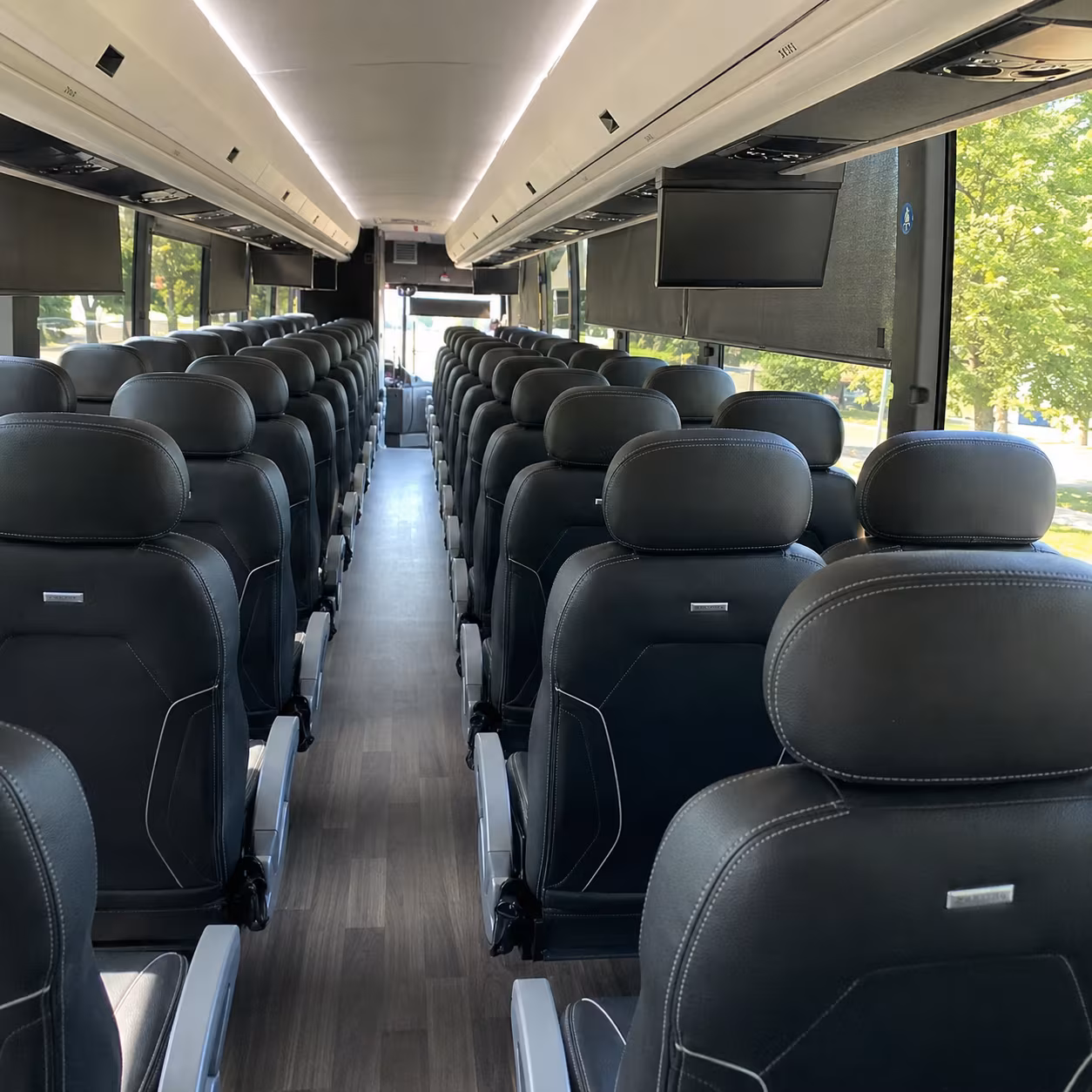 charter buses for detroit cultural center field trips from farmington hills