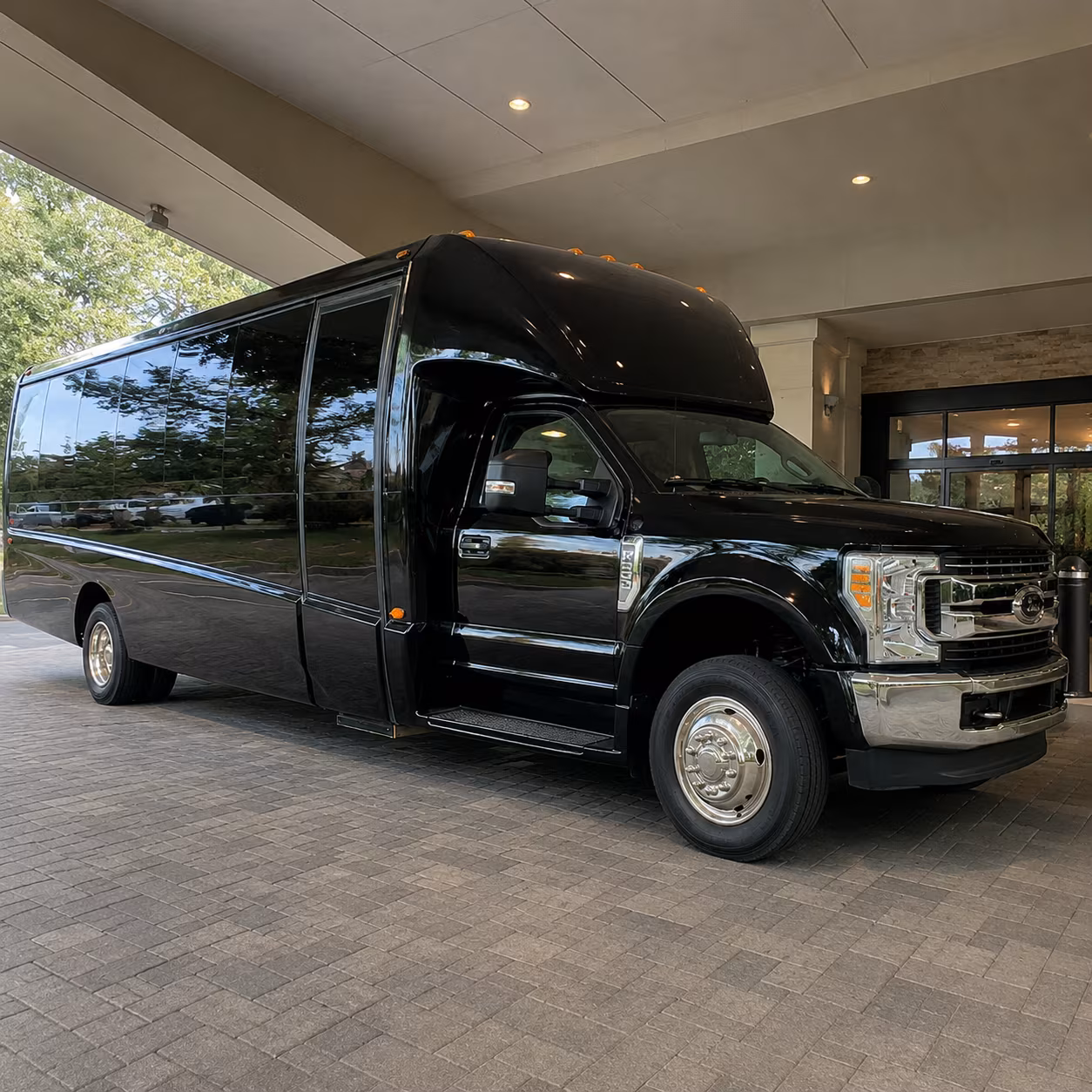 charter buses for large farmington hills prom groups and school shuttles