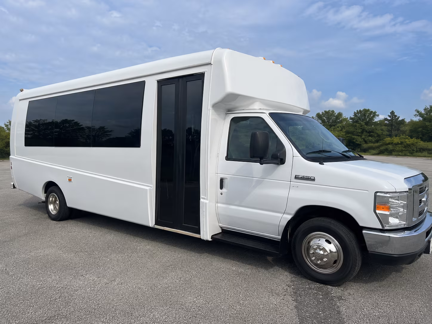 detroit brewery bar districts party bus rental