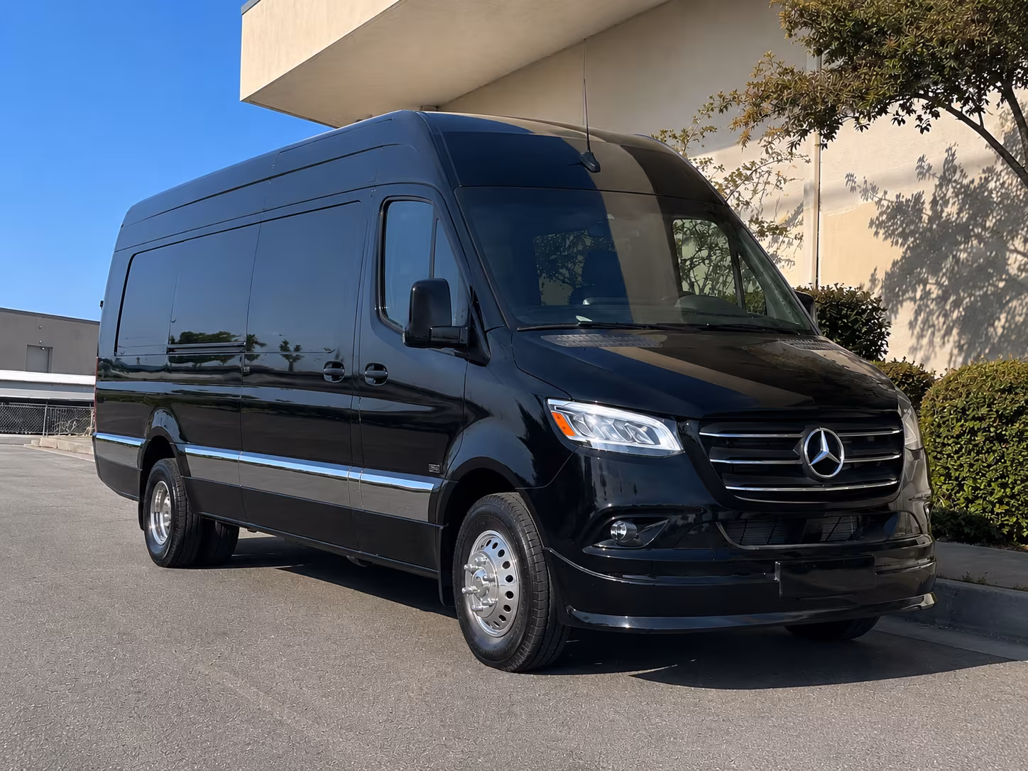farmington hills sprinter van with driver