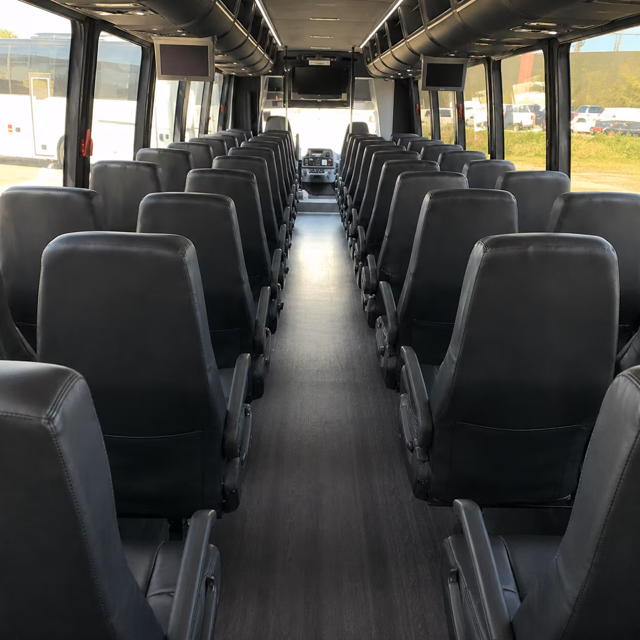 guest shuttle buses between farmington hills hotels and wedding venues