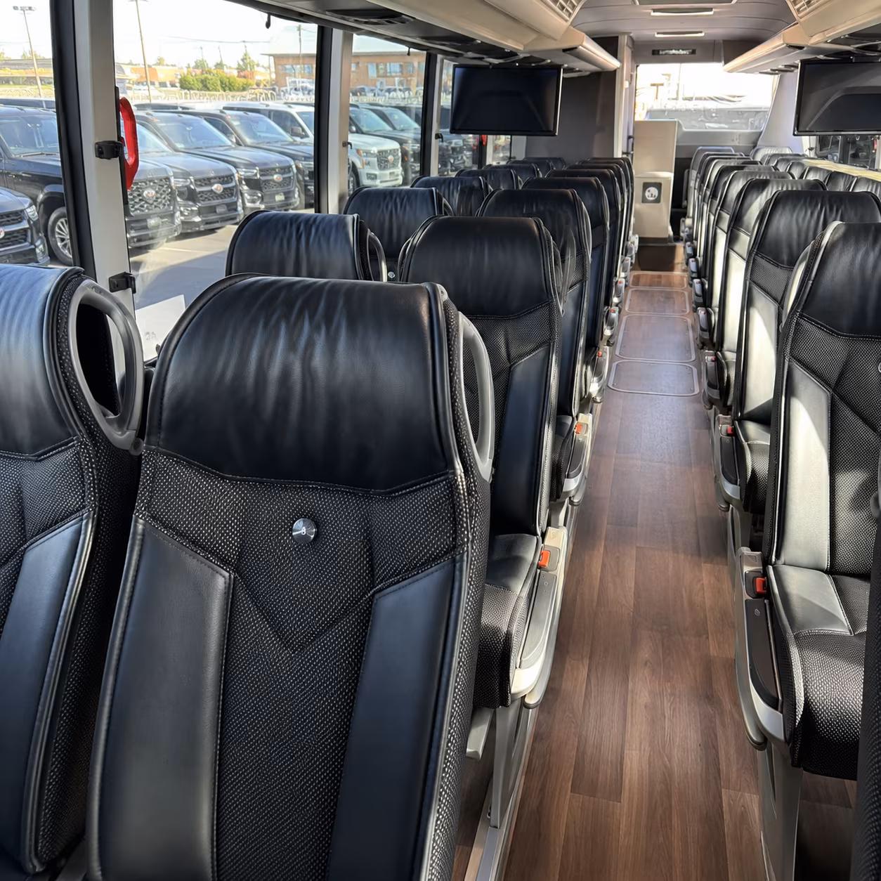 out of state charter bus trips from farmington hills to ohio indiana and illinois
