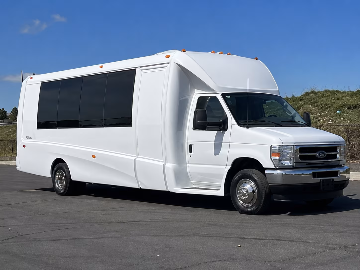 party buses for farmington hills wedding parties and bridal groups