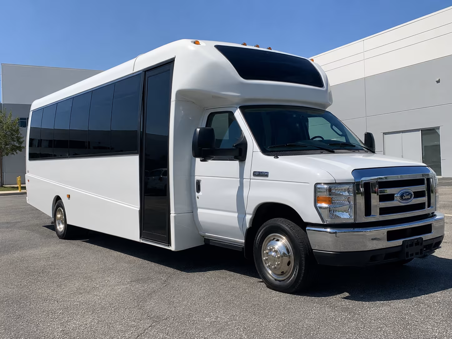 school field trip and educational buses in farmington hills