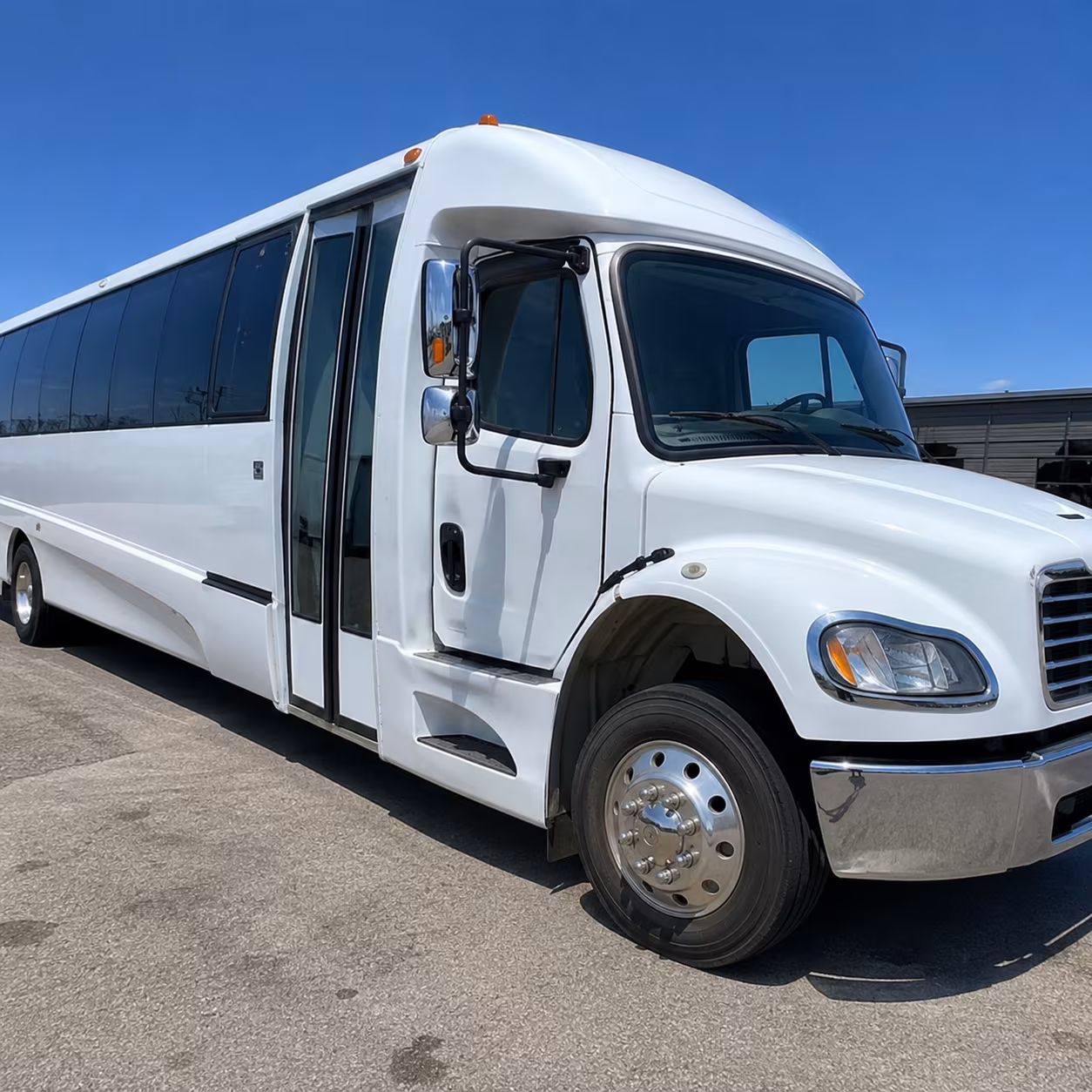 sporting event buses to detroit s major venues